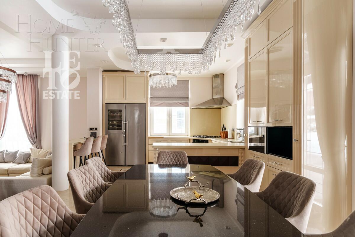 2-этажный коттедж 528.9 м² с отделкой