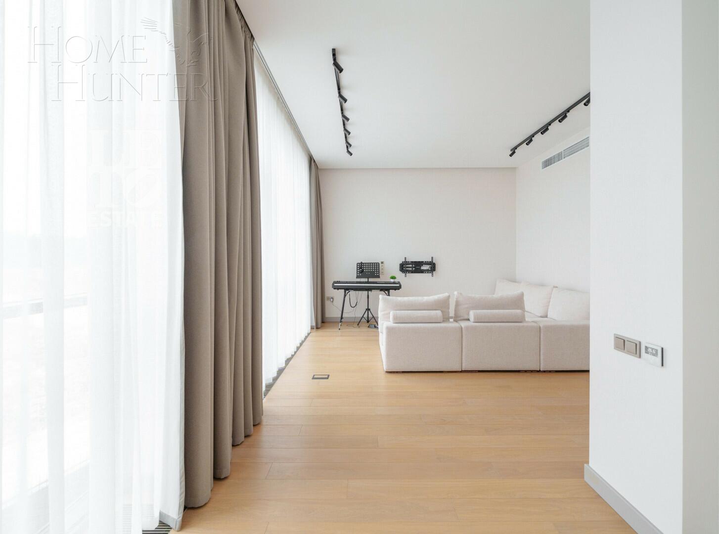 4-этажный таунхаус 278 м² с отделкой