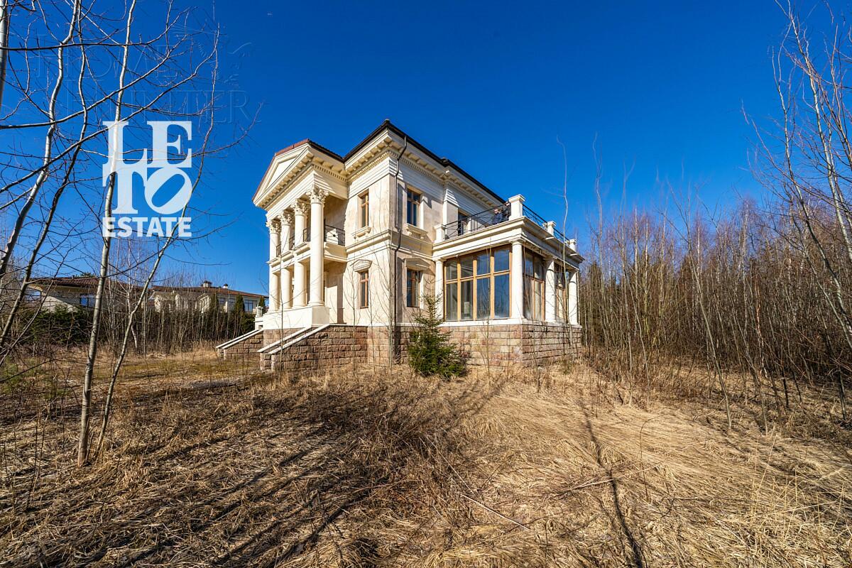 2-этажный коттедж 680 м² без отделки