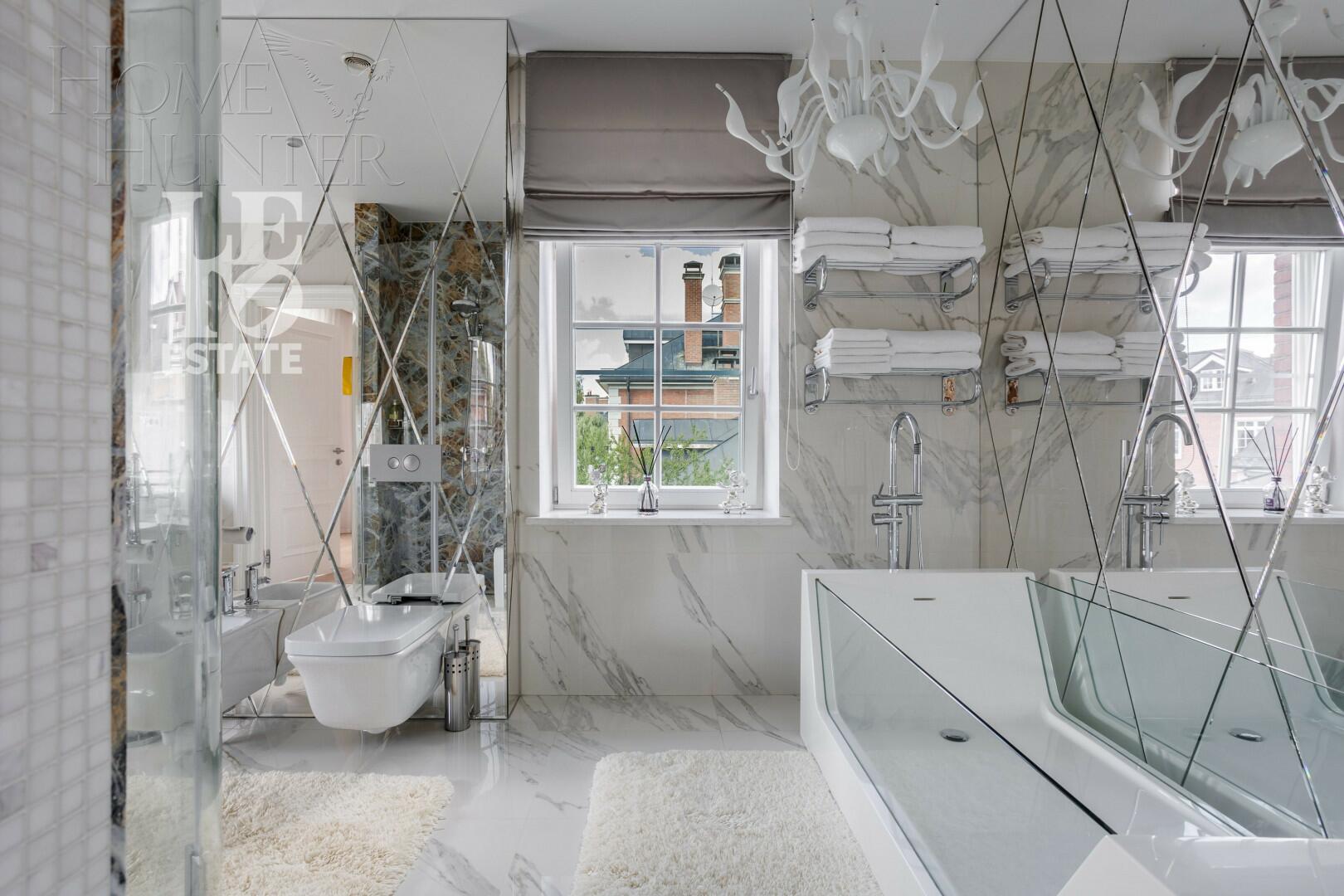 3-этажный коттедж 550 м² с отделкой