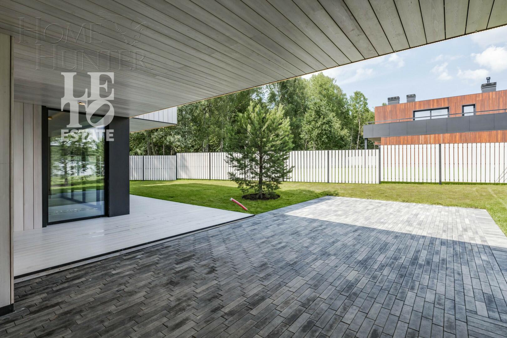 2-этажный коттедж 339 м² с отделкой