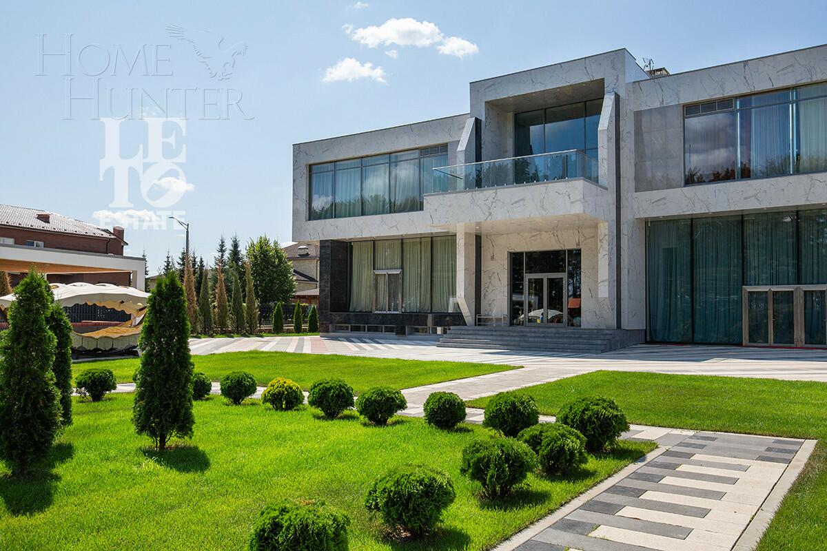 2-этажный коттедж 650 м² с отделкой