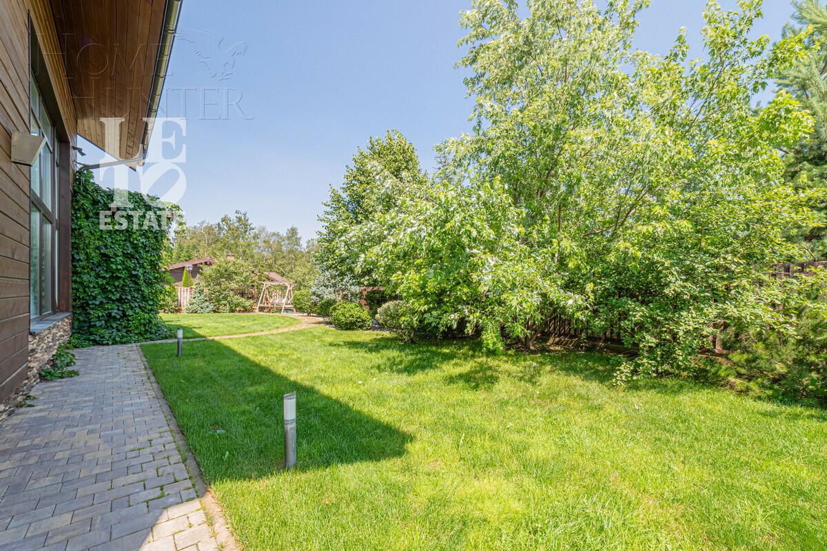 3-этажный коттедж 429 м² с отделкой