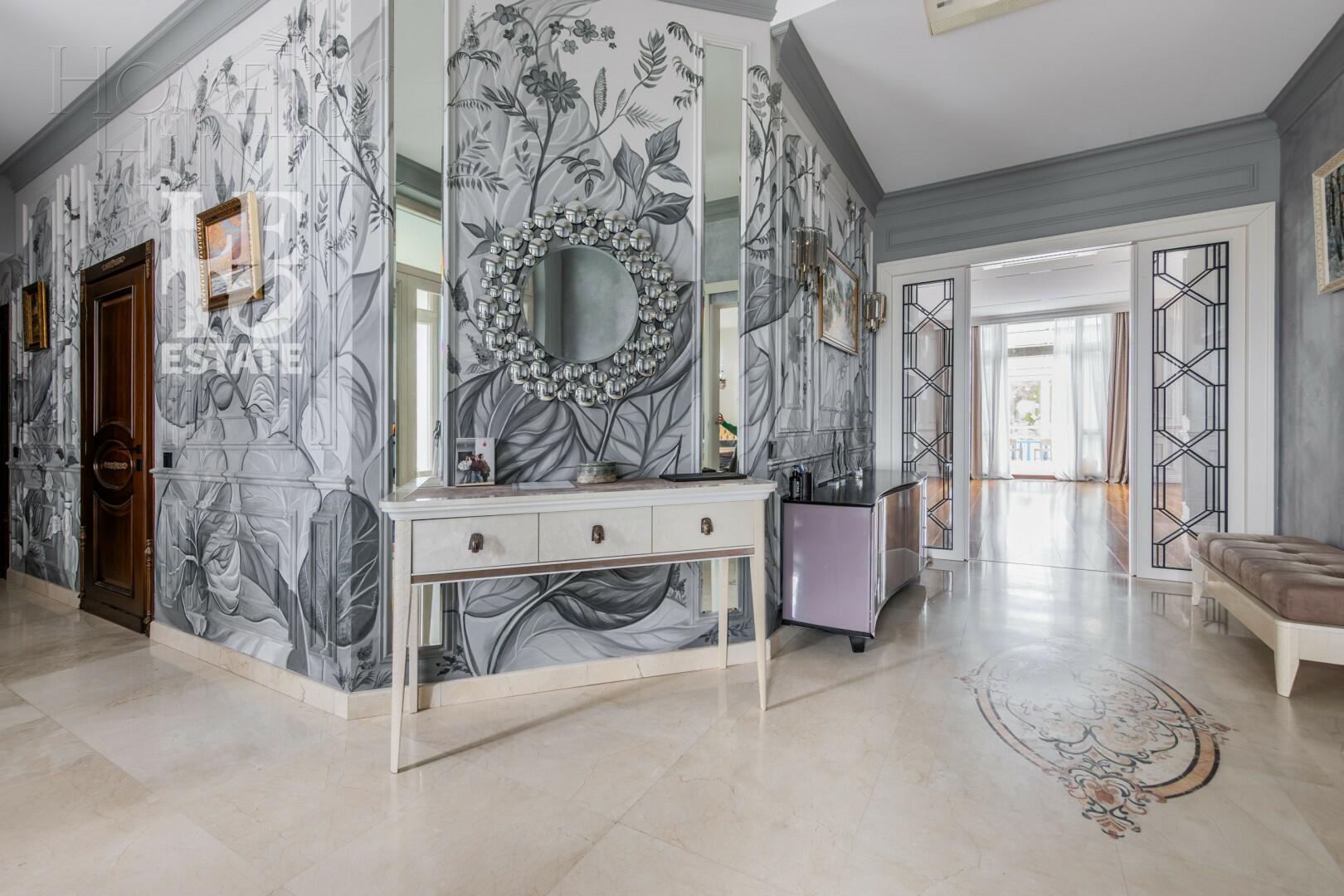 2-этажный коттедж 810 м² с отделкой