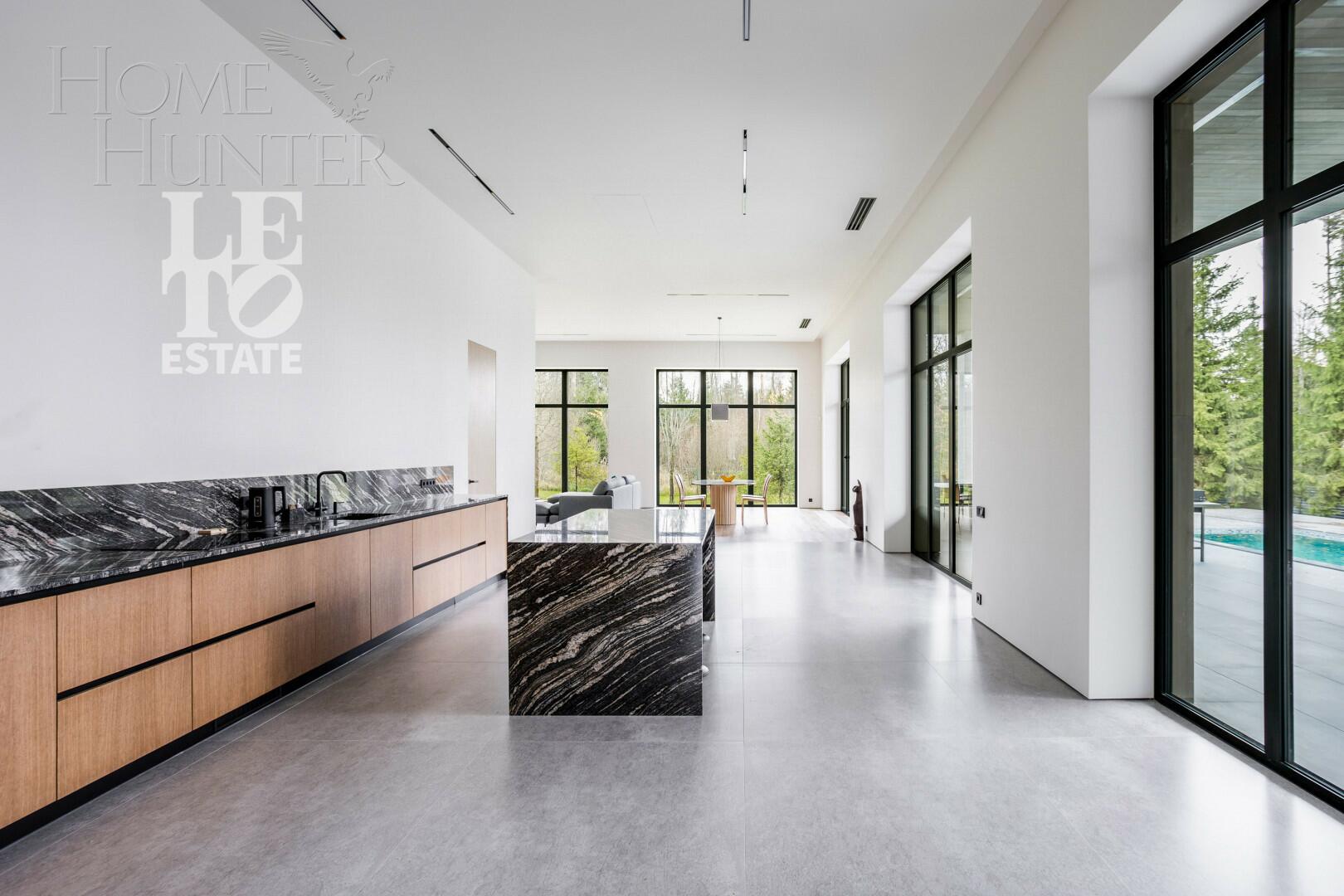 1-этажный коттедж 440 м² с отделкой