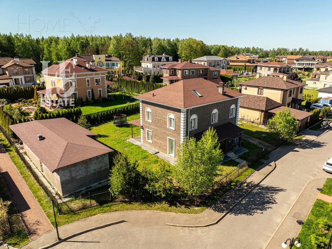 2-этажный коттедж 528.9 м² с отделкой