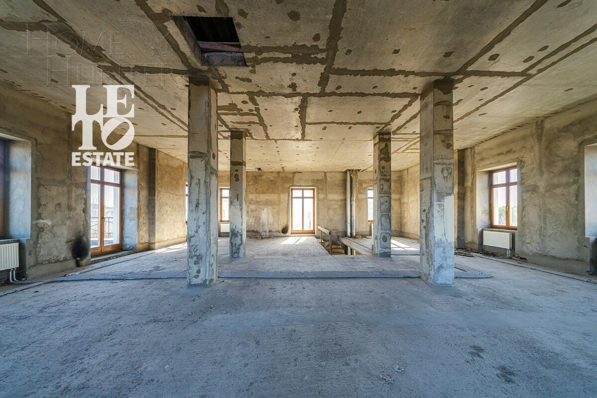 2-этажный коттедж 680 м² без отделки