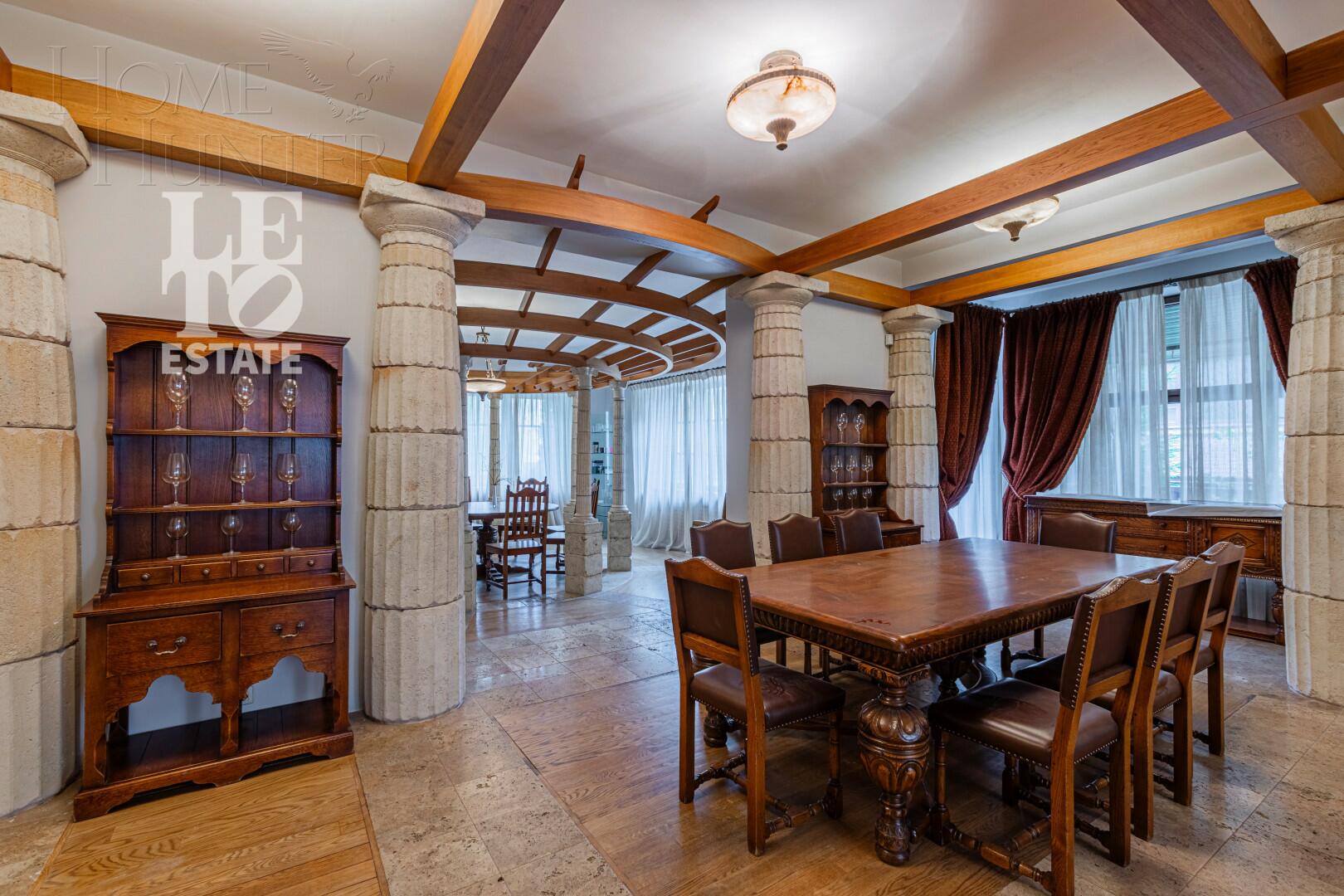 2-этажный коттедж 720 м² с отделкой