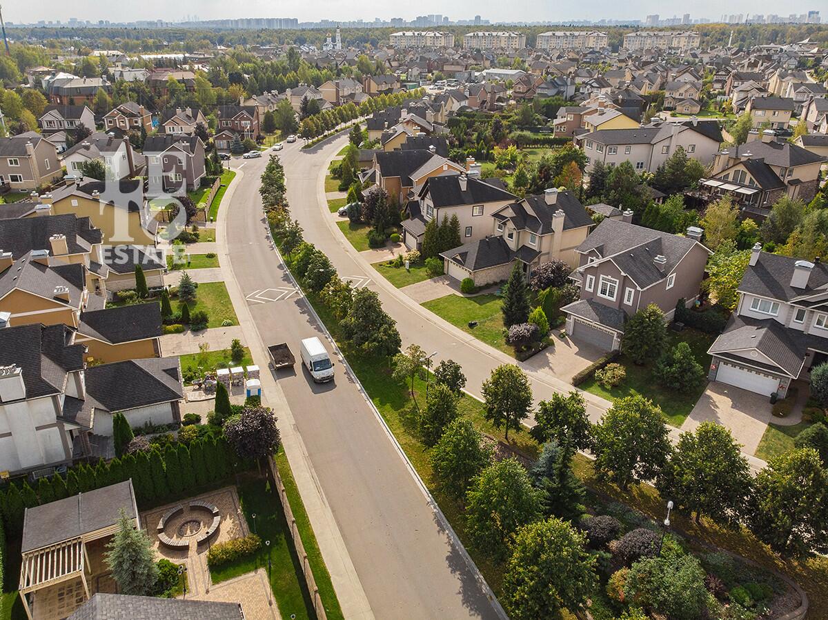 2-этажный коттедж 370 м² с отделкой