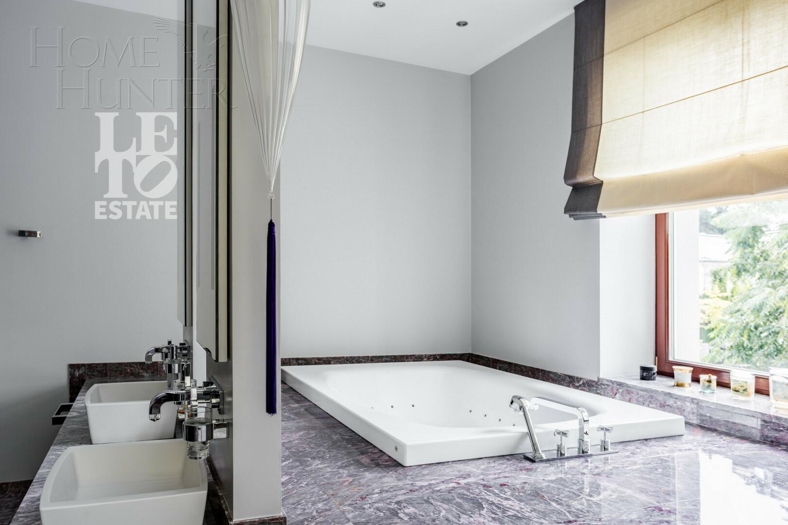 2-этажный коттедж 1 438 м² с отделкой