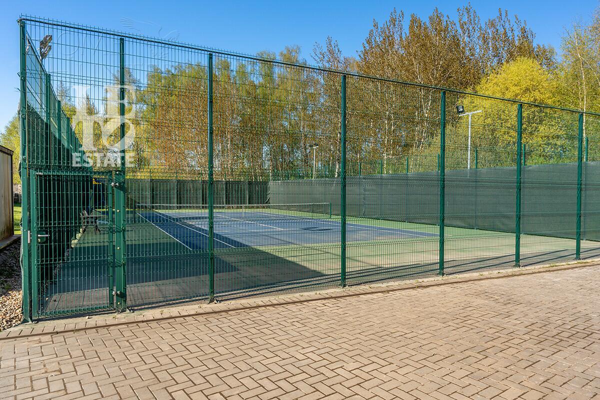 2-этажный коттедж 820 м² без отделки