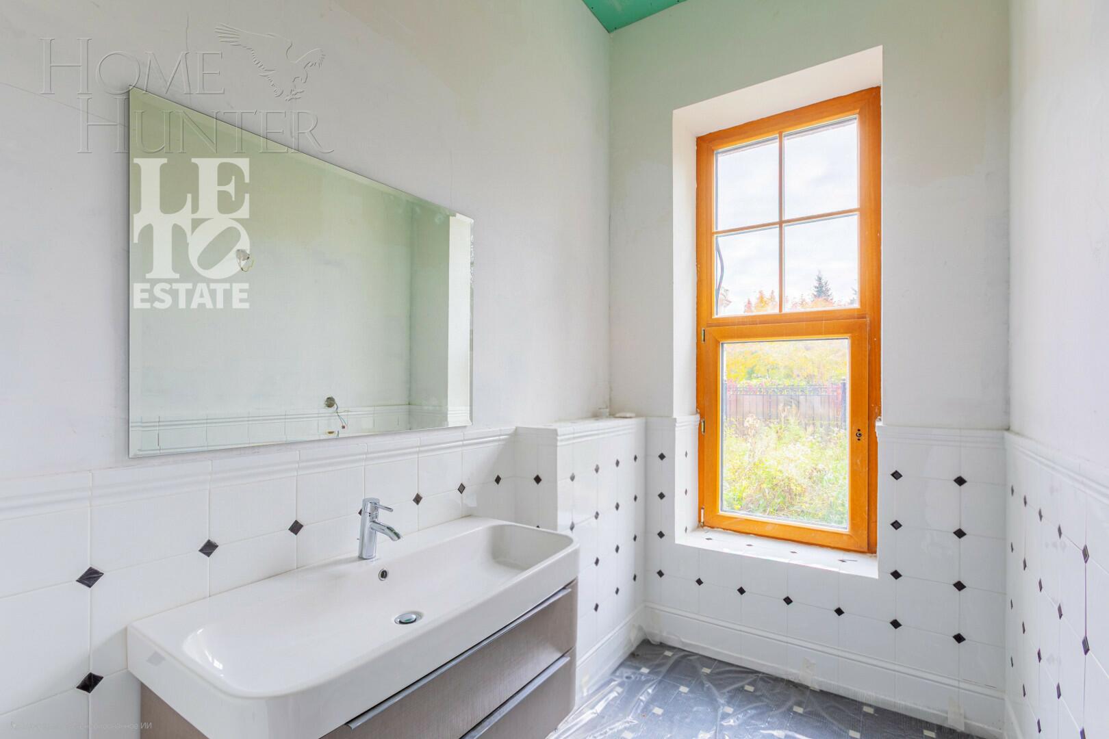 2-этажный коттедж 1 000 м² с отделкой