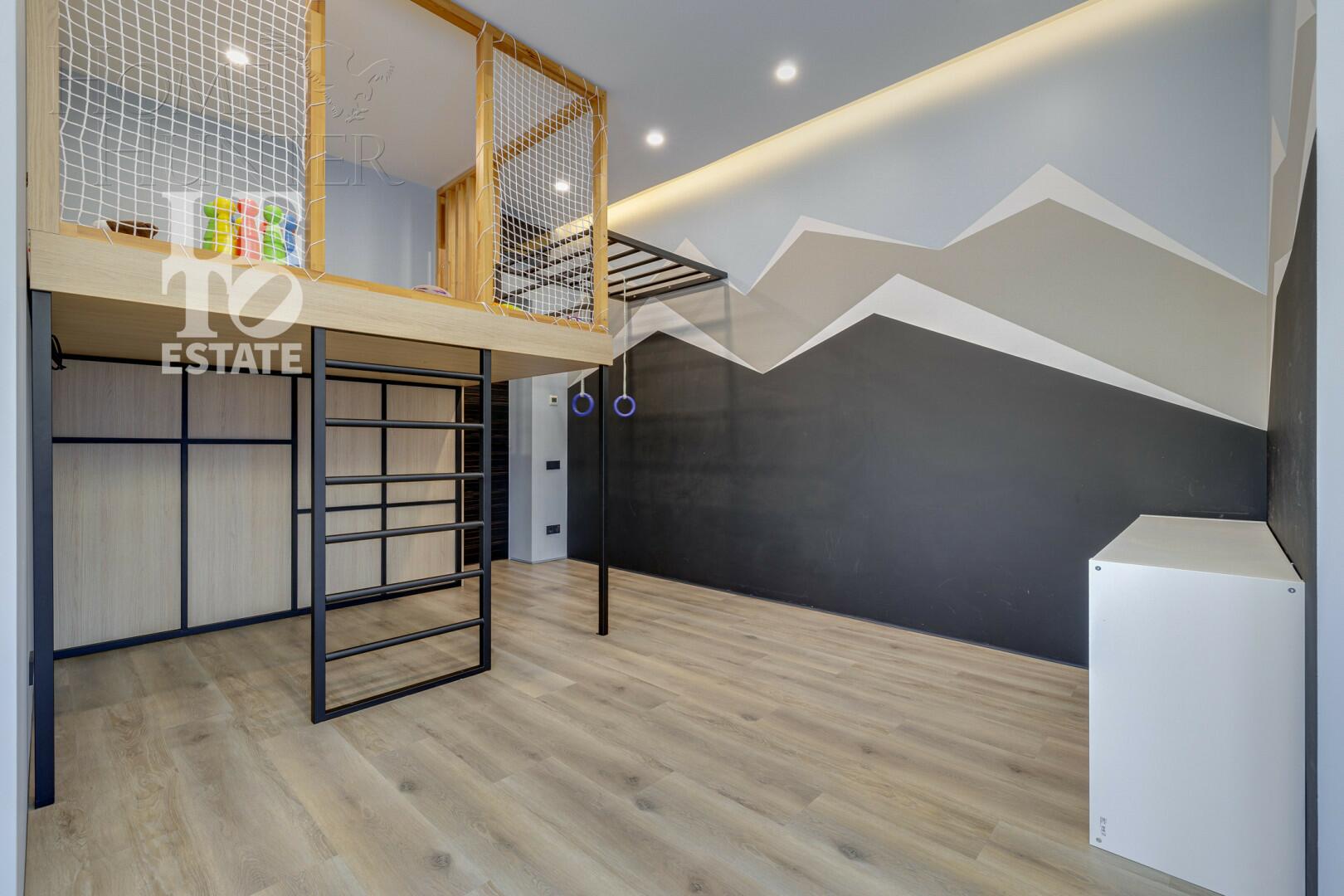 2-этажный коттедж 688 м² с отделкой