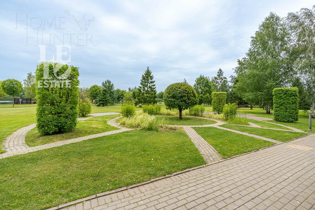 4-этажный таунхаус 278 м² с отделкой