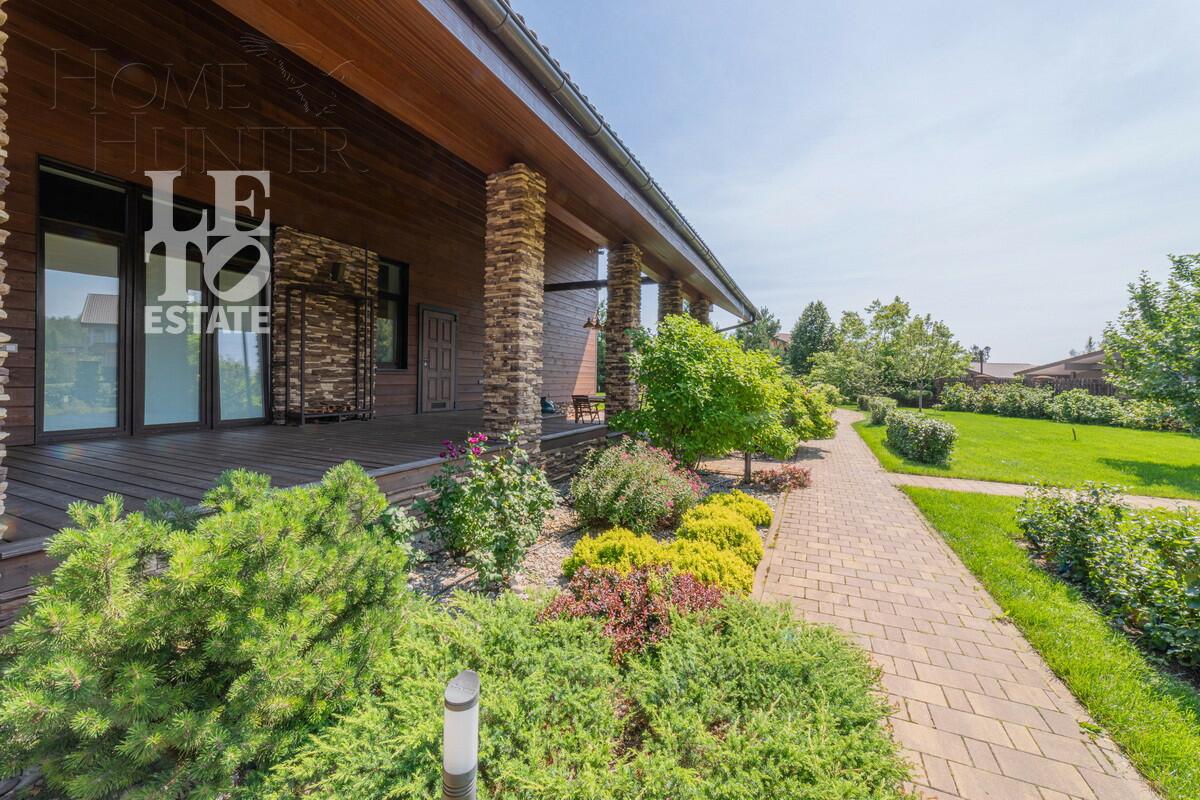 3-этажный коттедж 429 м² с отделкой