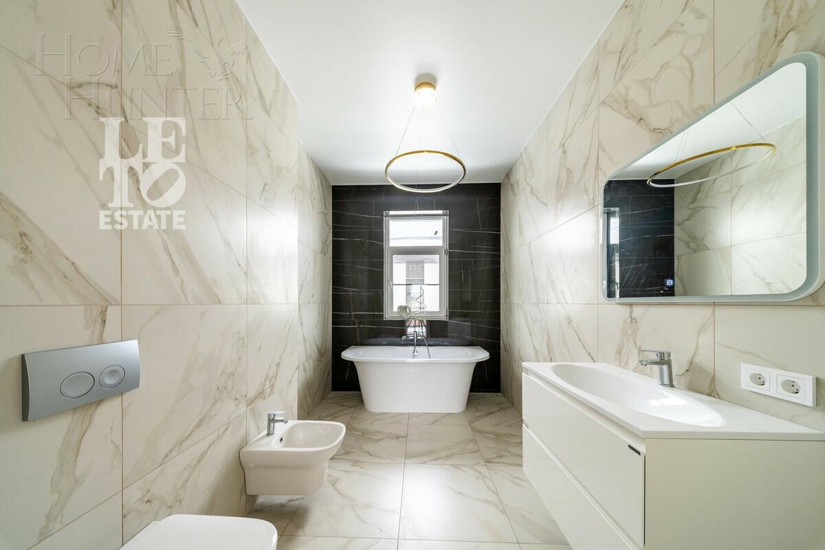 2-этажный коттедж 240 м² с отделкой