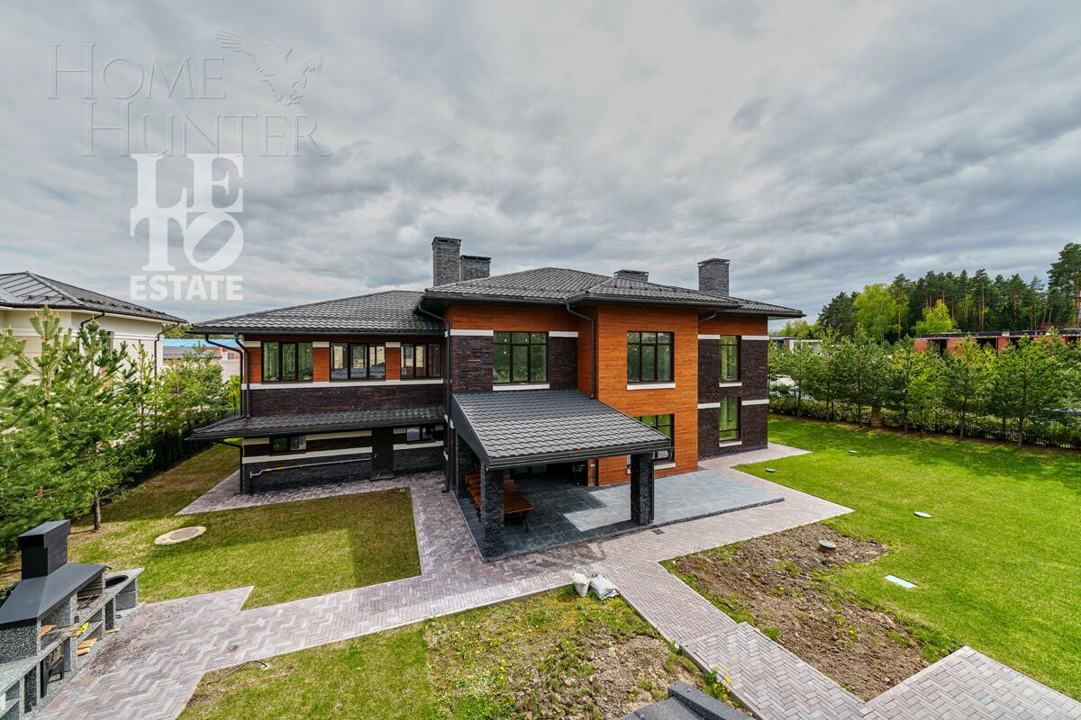 2-этажный коттедж 703 м² без отделки