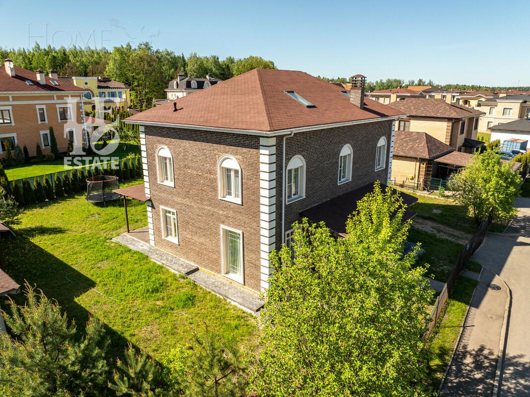 2-этажный коттедж 528.9 м² с отделкой