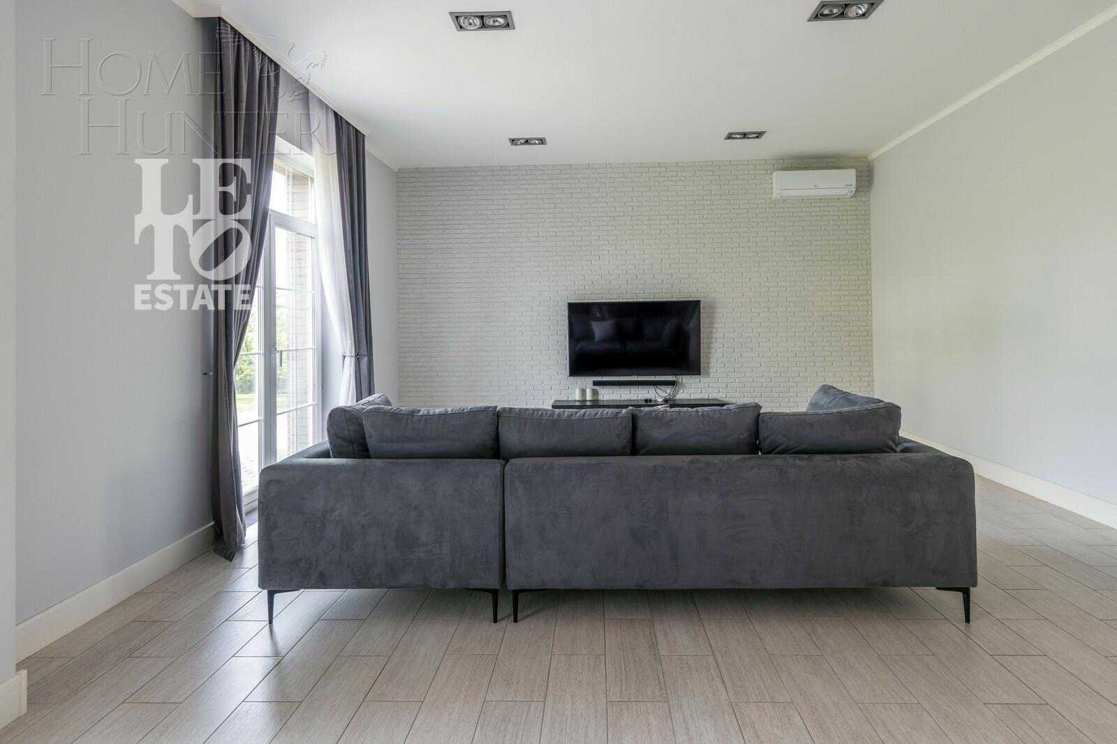 2-этажный коттедж 304 м² с отделкой