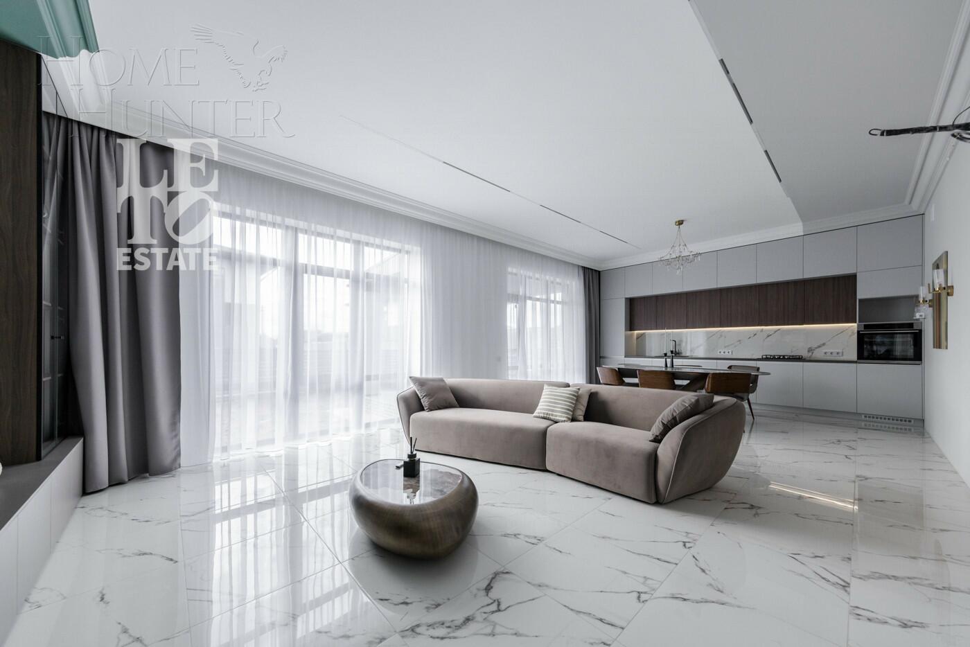 2-этажный коттедж 238.4 м² с отделкой