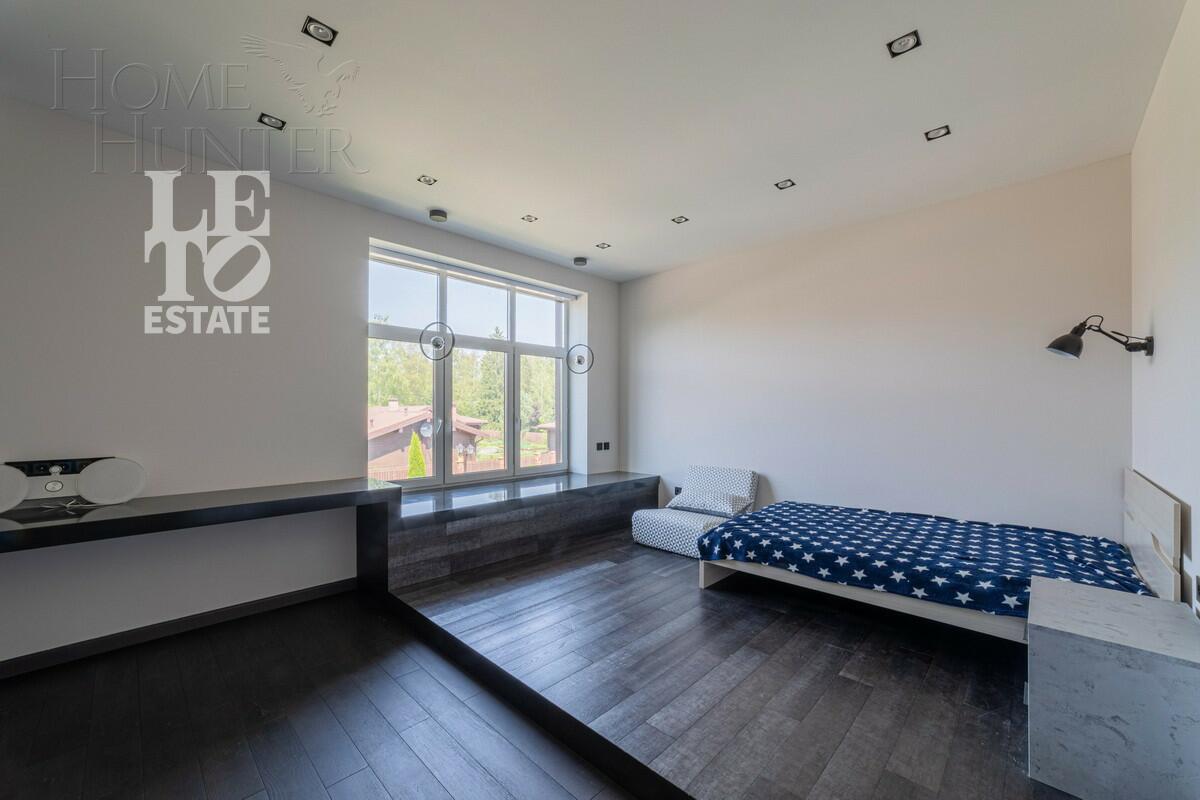 3-этажный коттедж 429 м² с отделкой