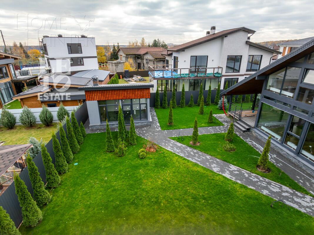 2-этажный коттедж 170 м² с отделкой