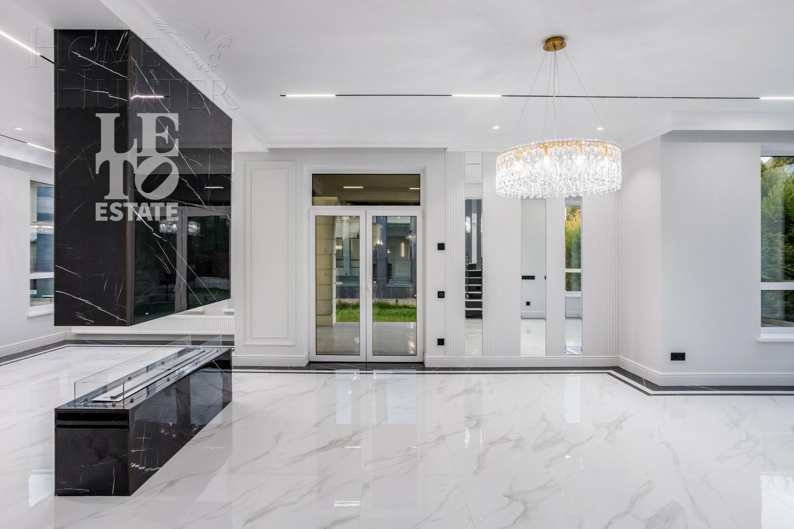 2-этажный коттедж 240.6 м² с отделкой