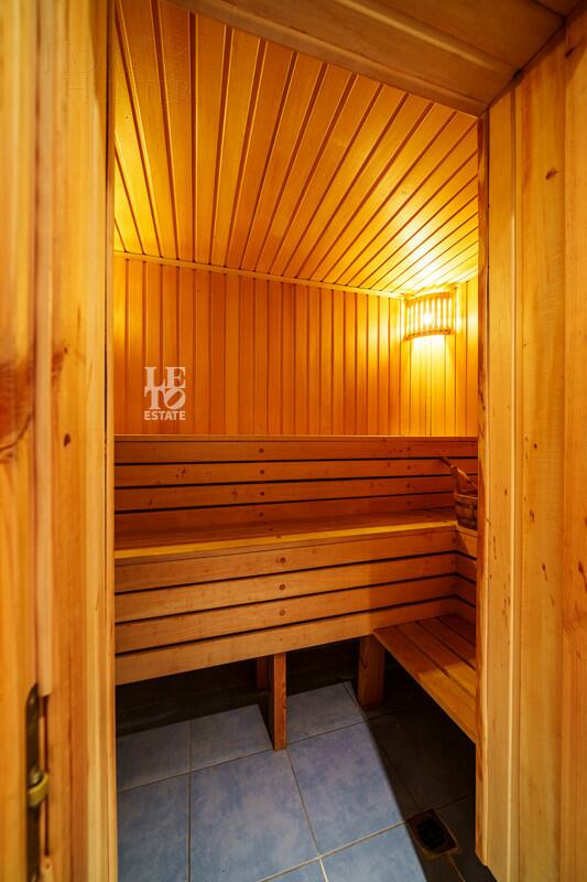 2-этажный коттедж 350 м² с отделкой