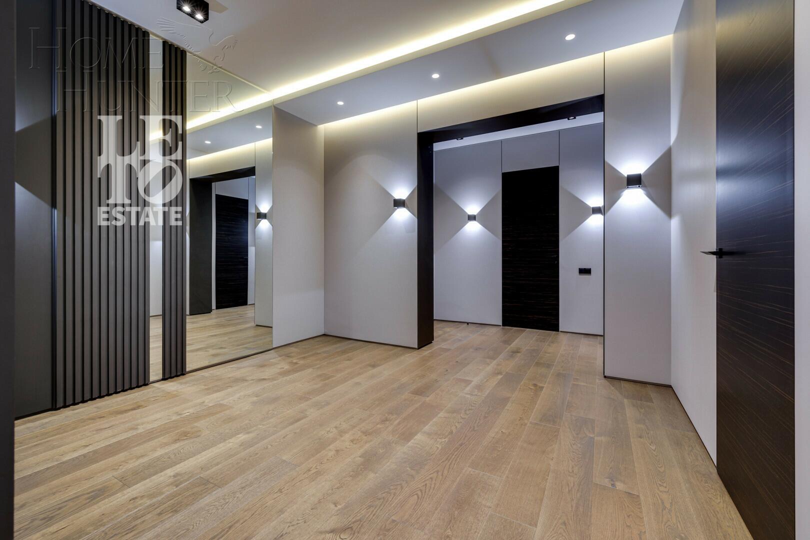 2-этажный коттедж 688 м² с отделкой