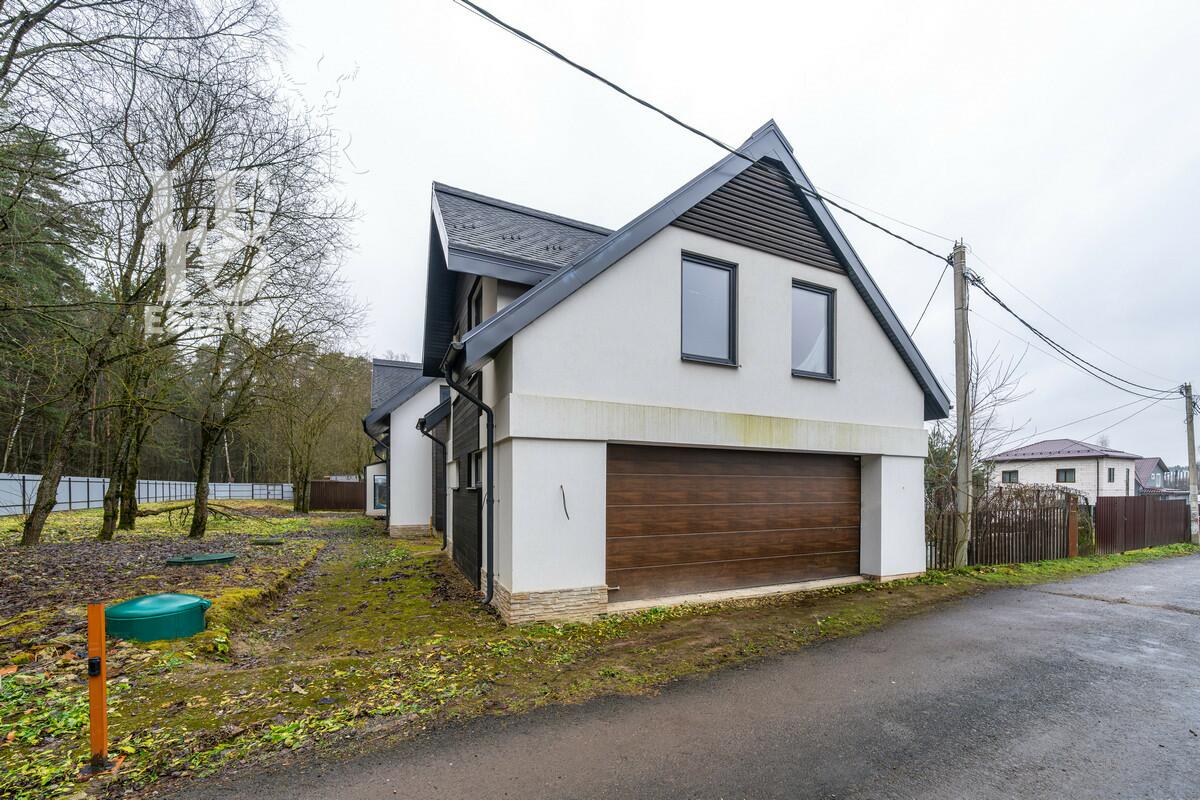 2-этажный коттедж 300 м² без отделки