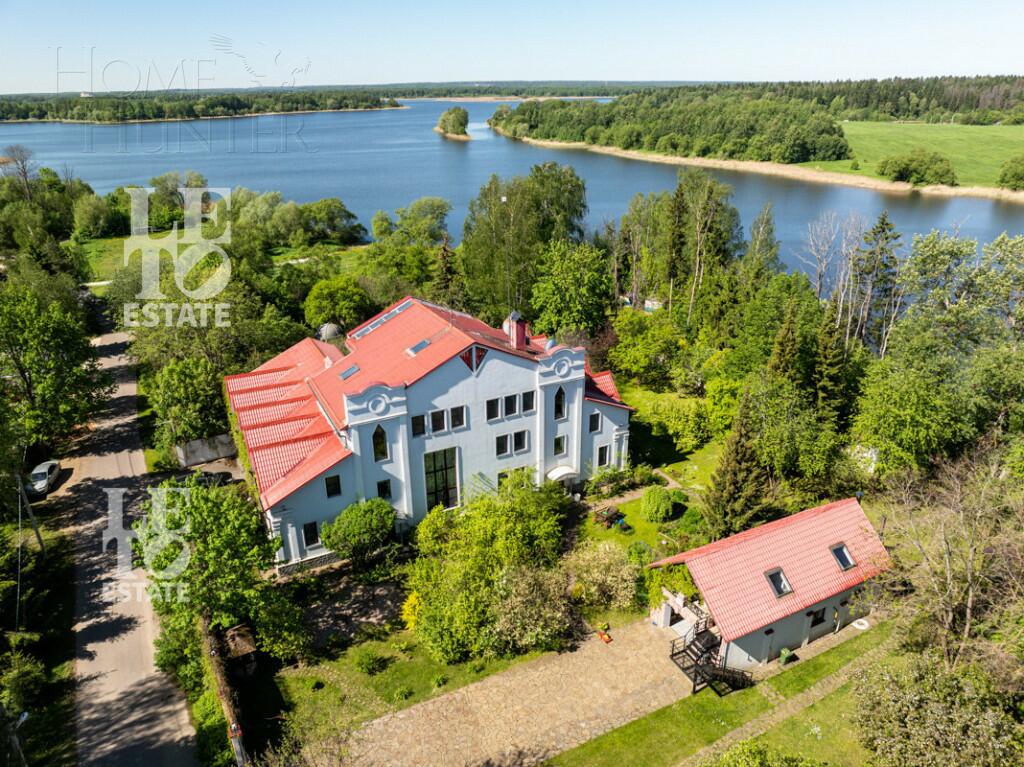 3-этажный коттедж 840 м² с отделкой