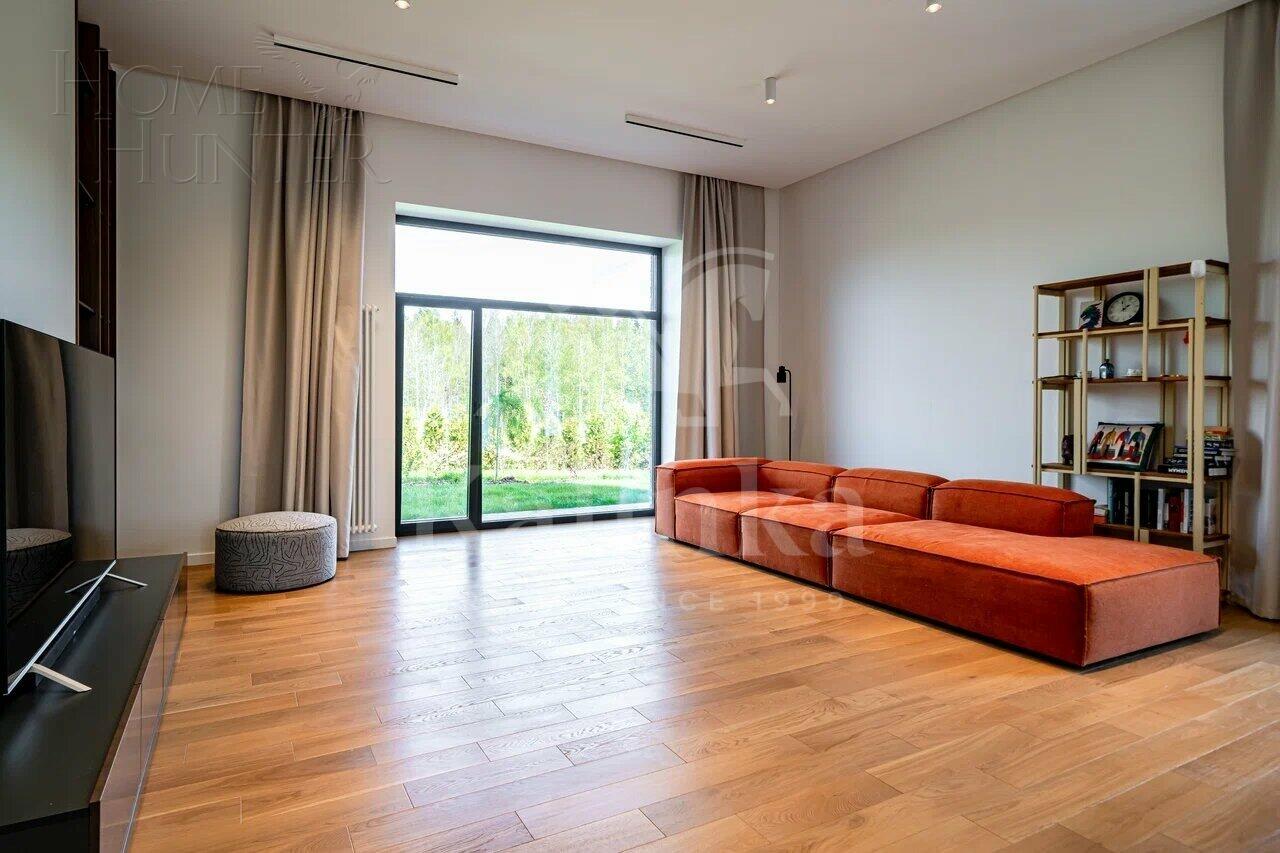 2-этажный коттедж 350 м² с отделкой