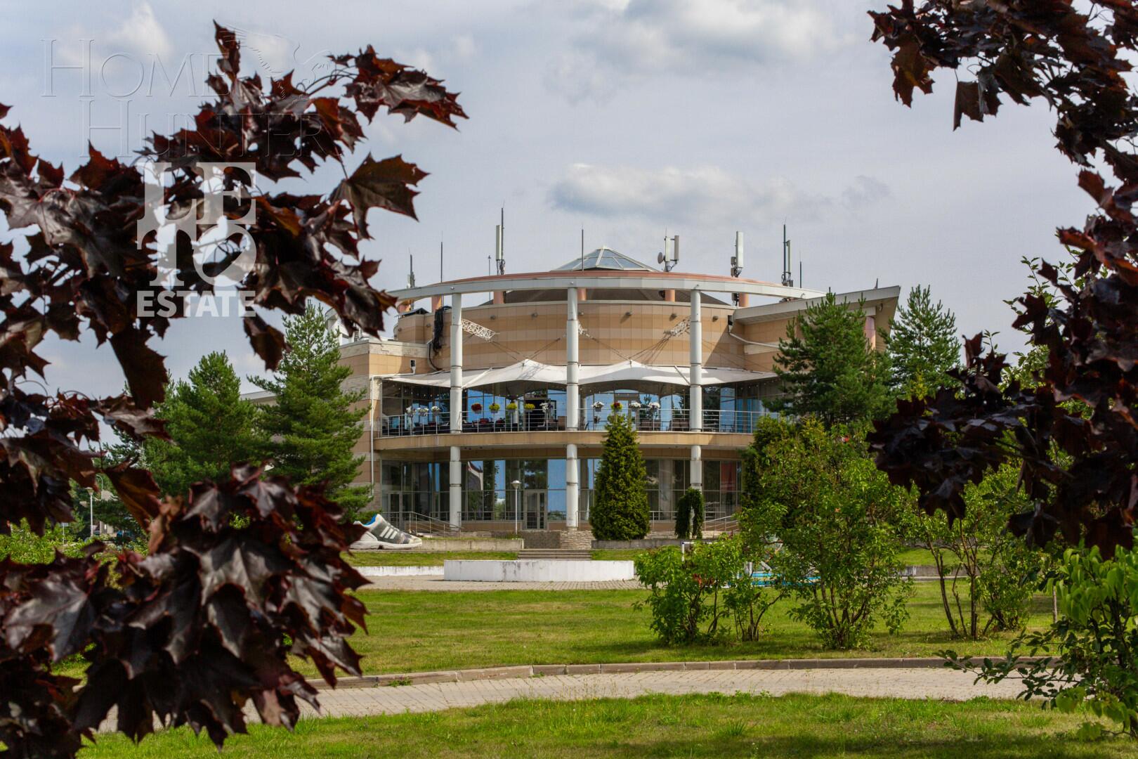 2-этажный коттедж 747 м² с отделкой