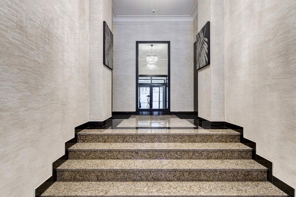 2-этажный таунхаус 356 м² с отделкой