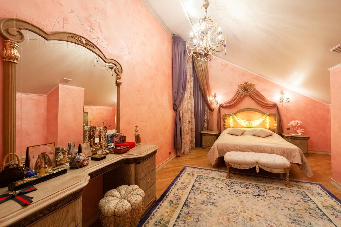 2-этажный коттедж 939 м² с отделкой