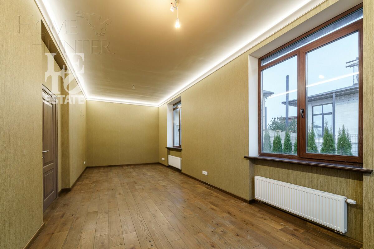 2-этажный коттедж 400 м² с отделкой