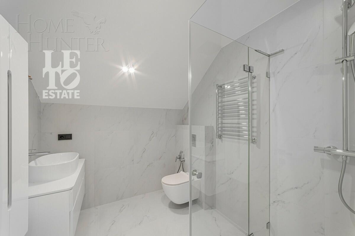 2-этажный коттедж 693 м² с отделкой