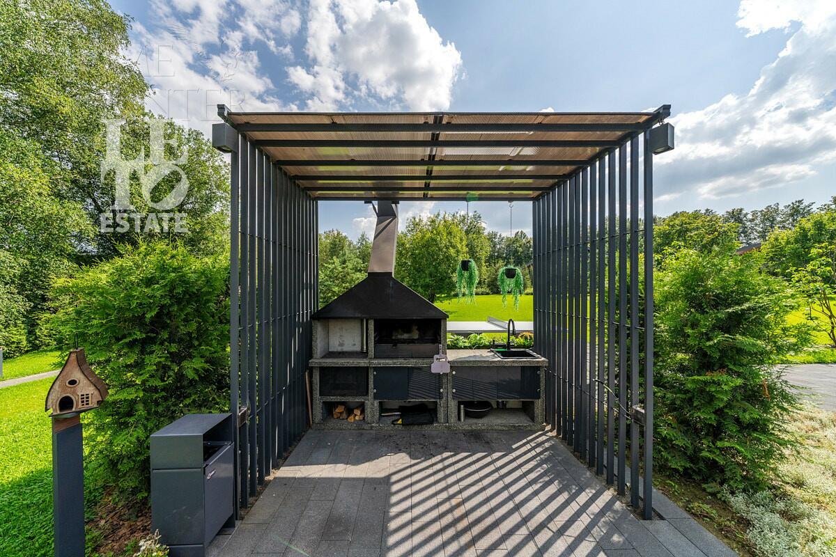 2-этажный коттедж 354 м² с отделкой