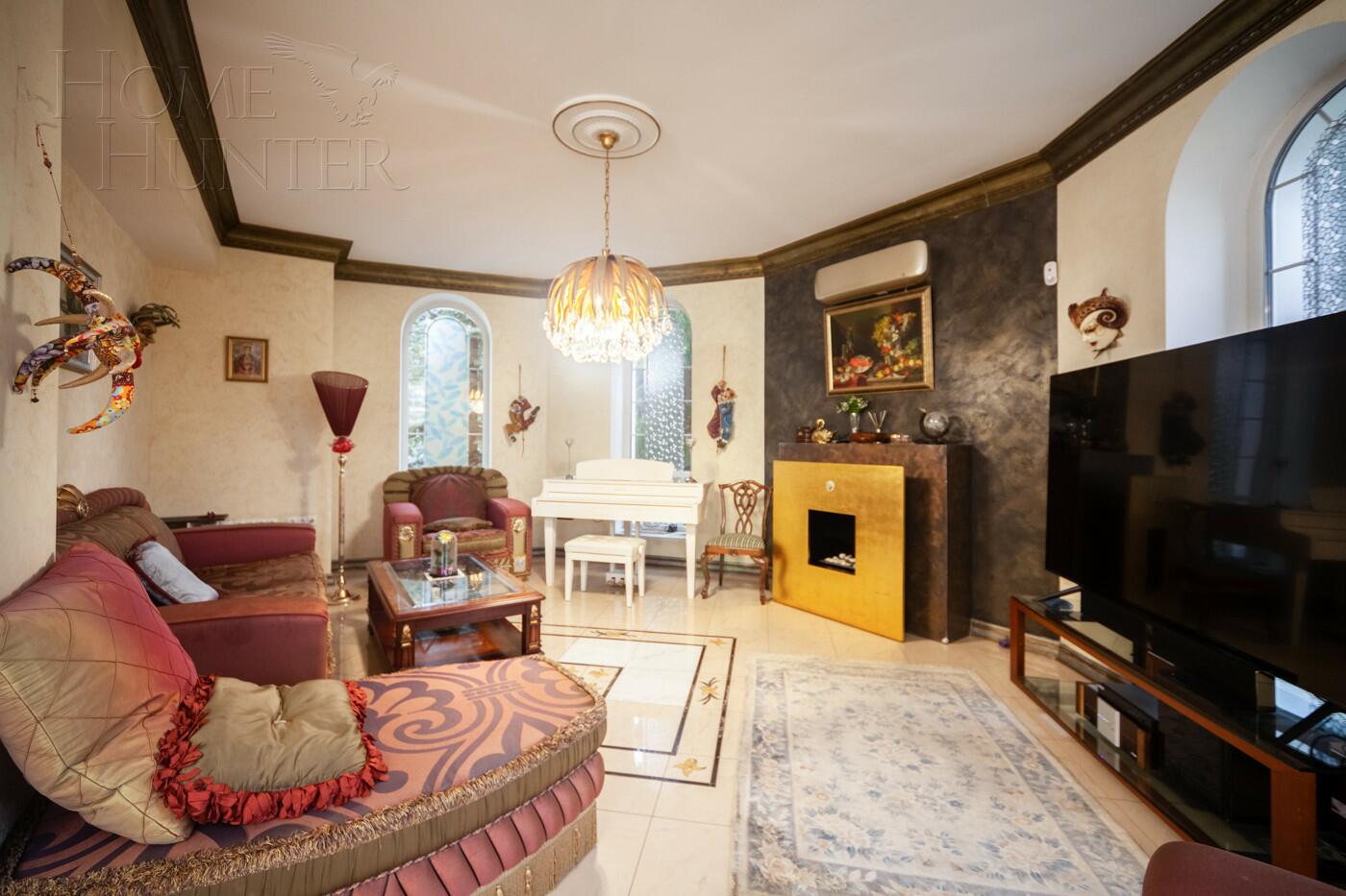 2-этажный коттедж 939 м² с отделкой