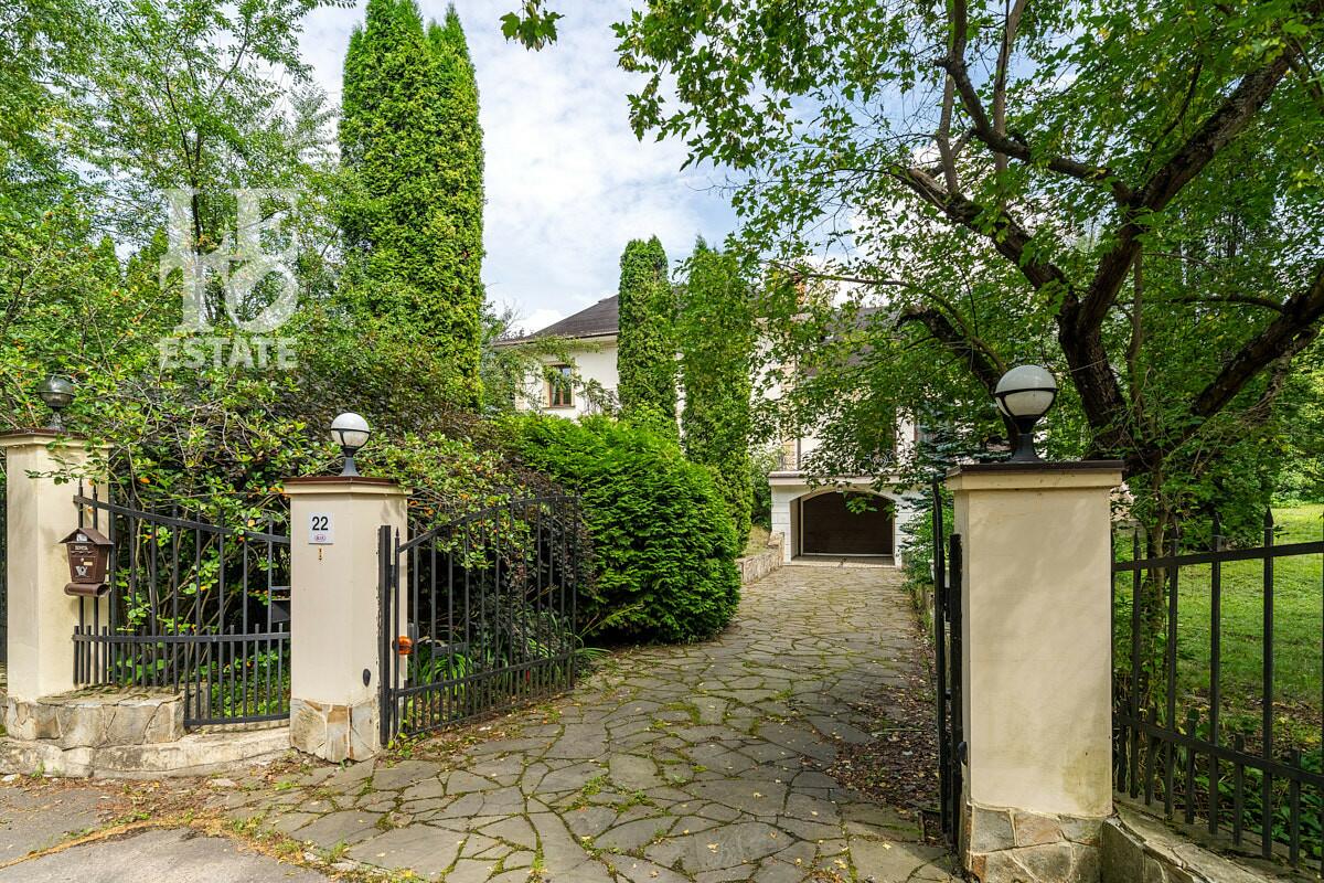 2-этажный коттедж 650 м² с отделкой