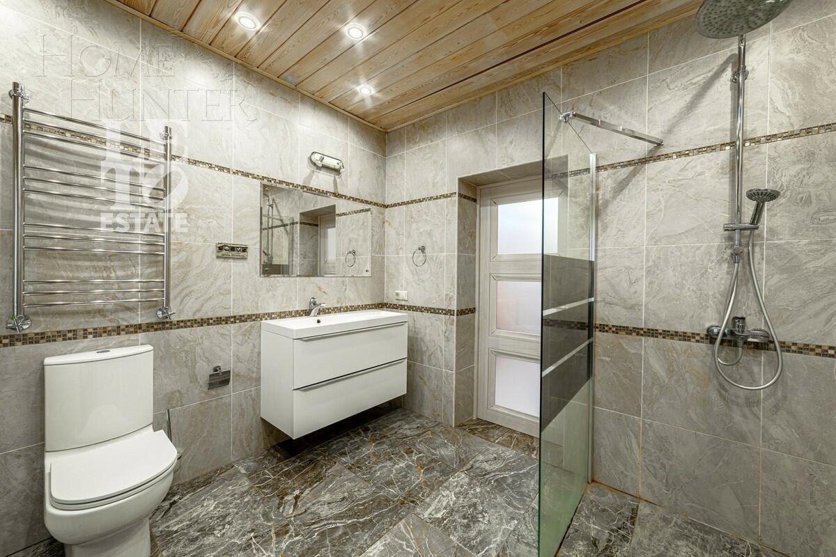 2-этажный коттедж 584 м² с отделкой