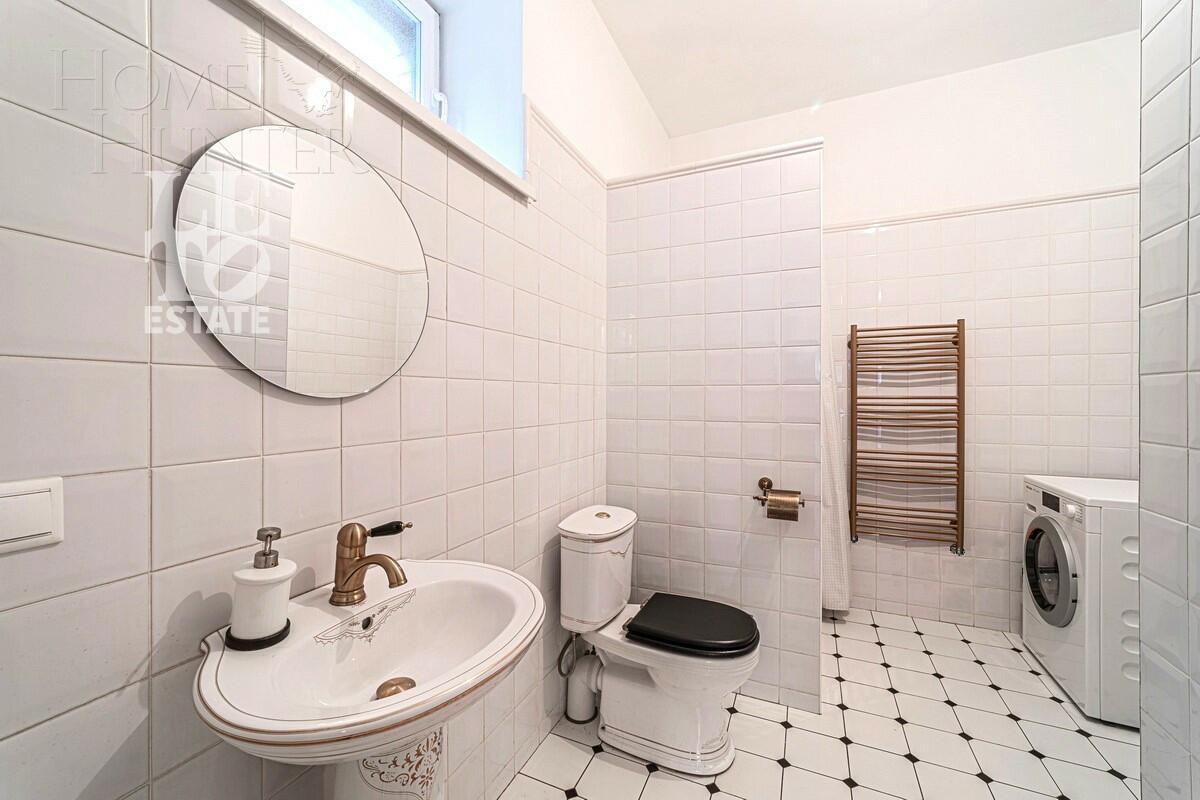 3-этажный коттедж 157.9 м² с отделкой