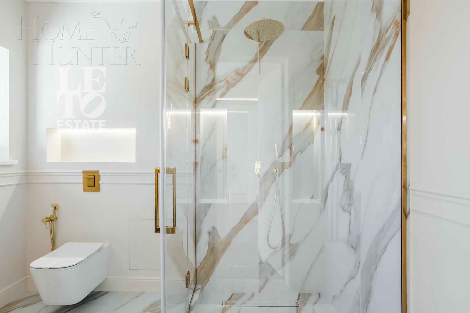 2-этажный коттедж 240.6 м² с отделкой