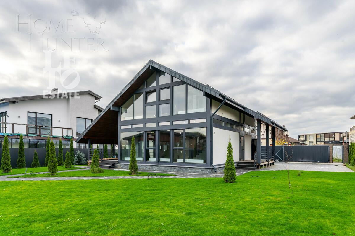 2-этажный коттедж 170 м² с отделкой