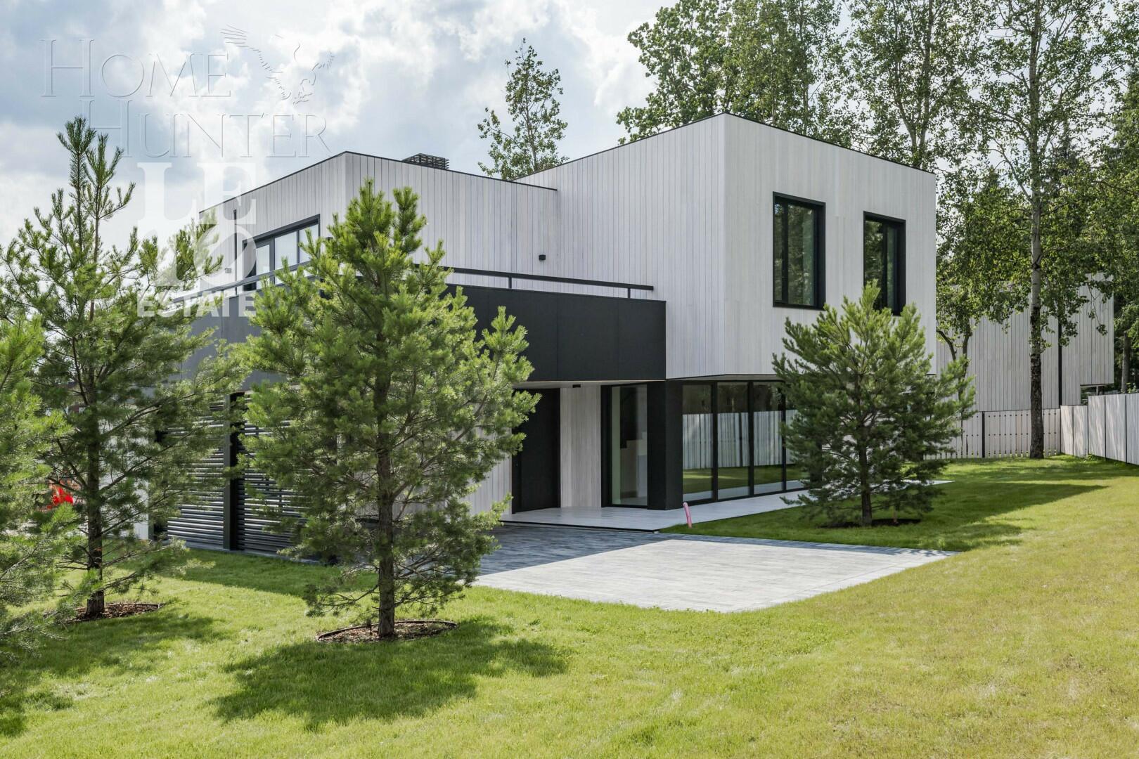 2-этажный коттедж 339 м² с отделкой