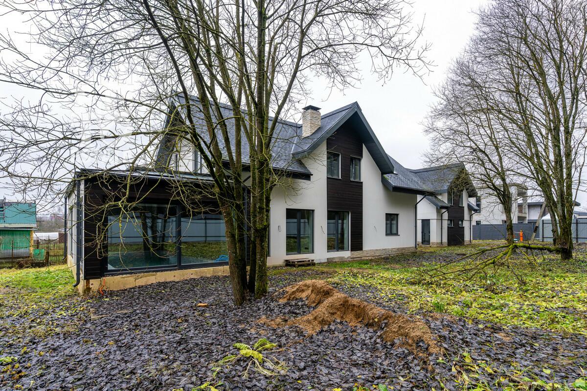 2-этажный коттедж 300 м² без отделки