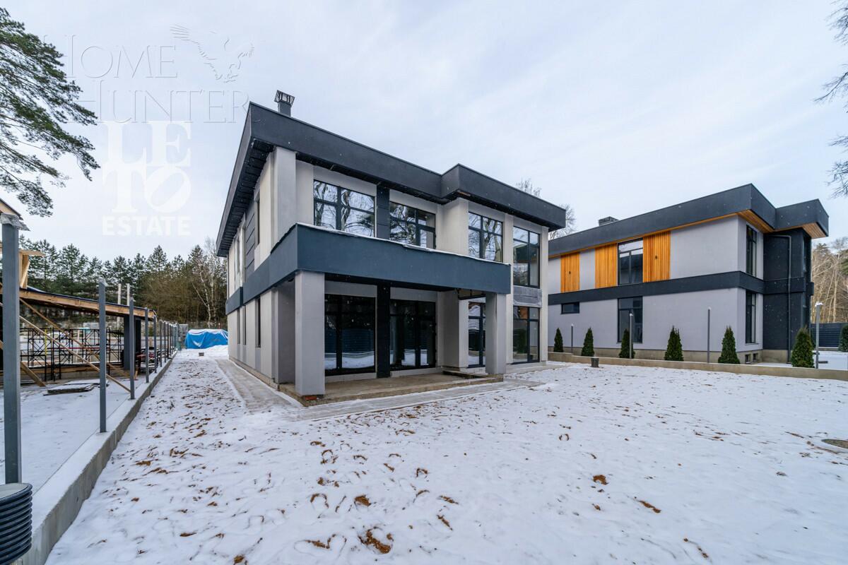 2-этажный коттедж 450 м² без отделки