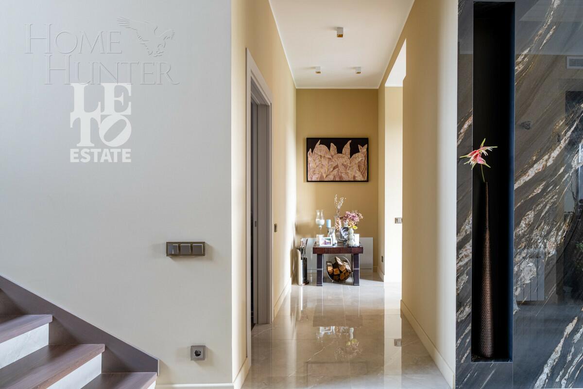 2-этажный коттедж 1 100 м² с отделкой