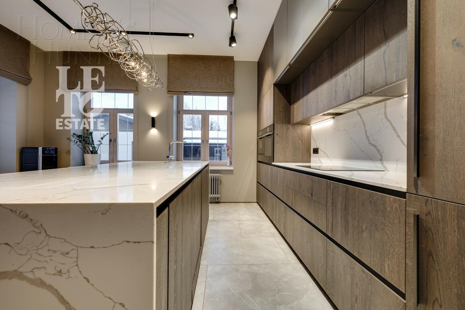 2-этажный коттедж 688 м² с отделкой