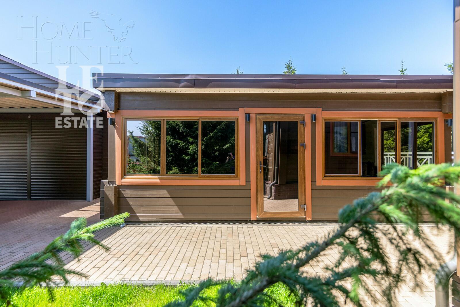 2-этажный коттедж 300 м² с отделкой